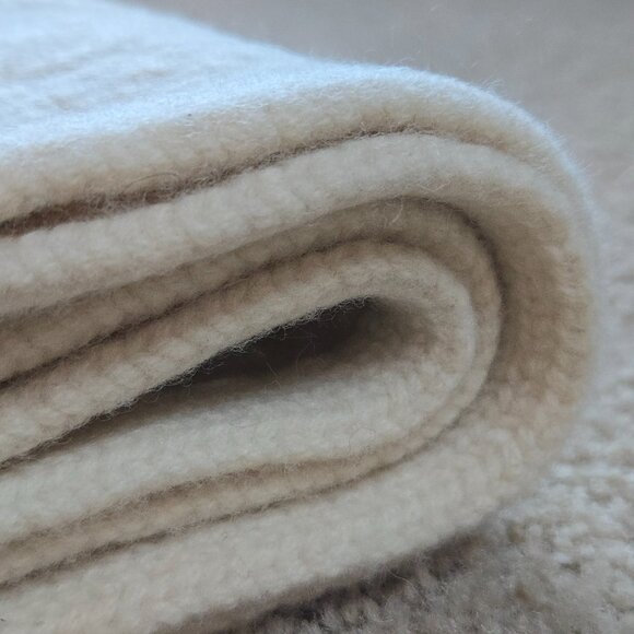Brooks Brothers {{{THICK}}} Merino Wool Cable Knit Ivory Scarf - Picture 4 of 16